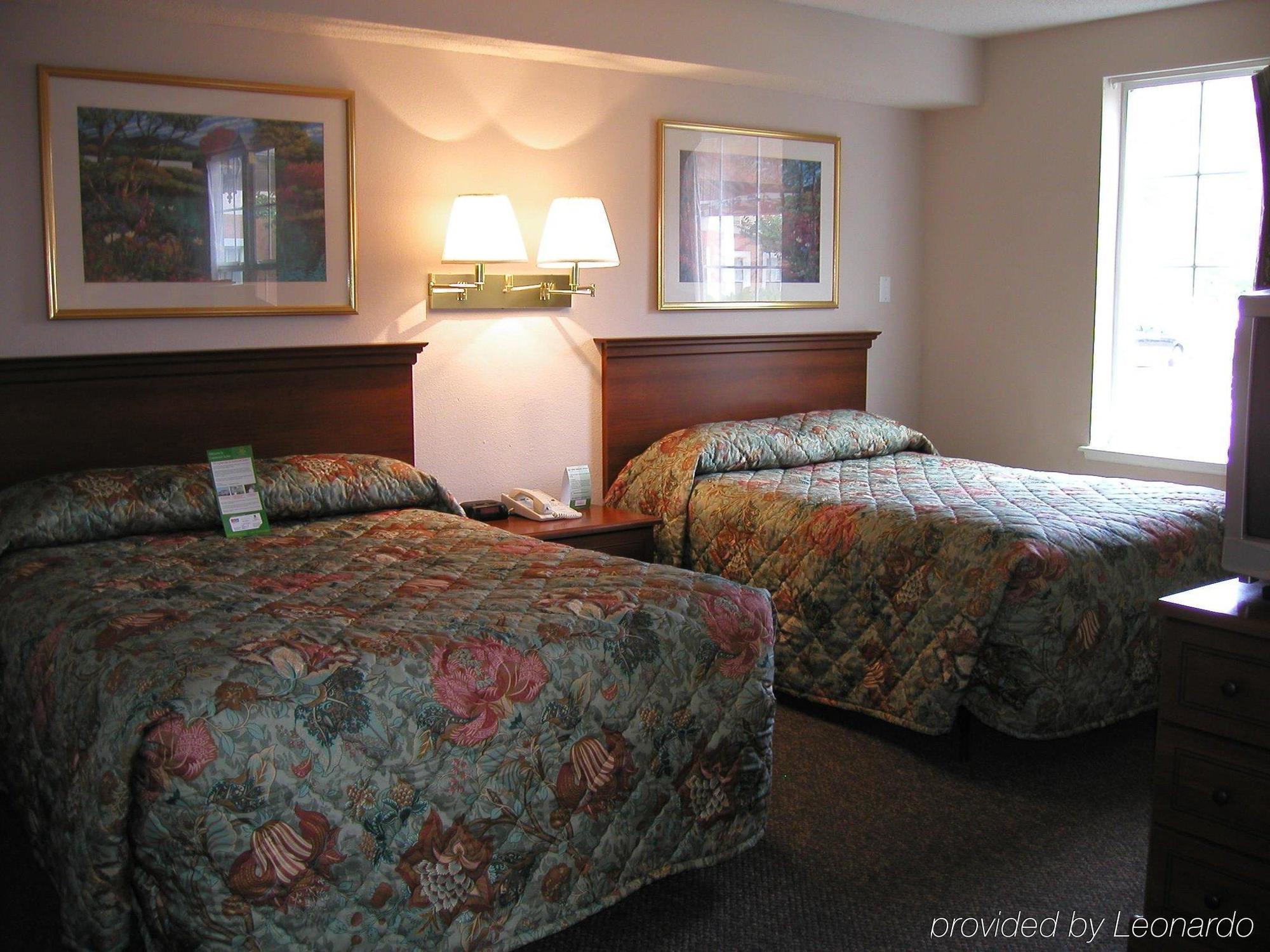 Intown Suites Extended Stay Select Houston Tx - Brookhollow Номер фото