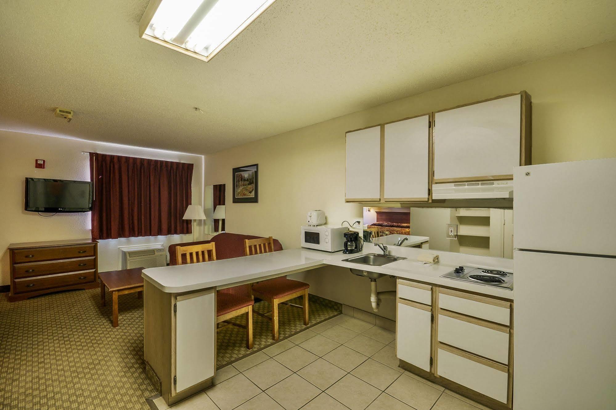 Intown Suites Extended Stay Select Houston Tx - Brookhollow Екстер'єр фото